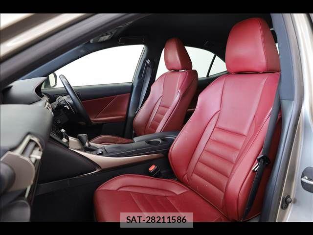 Lexus IS 2014-03 7020762-17