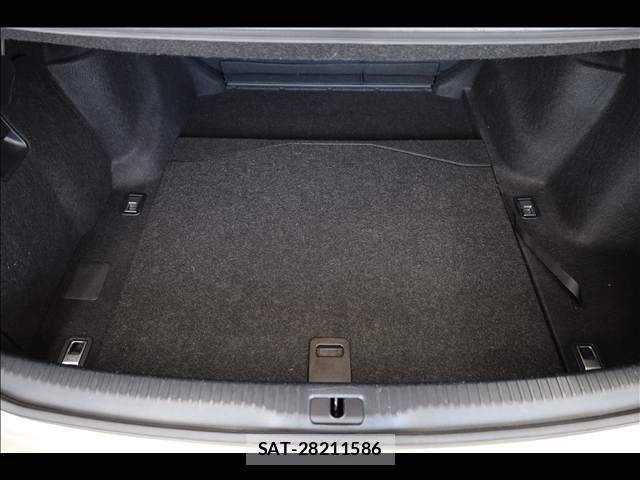 Lexus IS 2014-03 7020762-19
