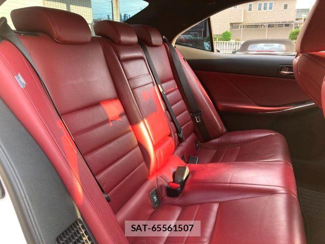 Lexus IS 2013-11 7020761-8