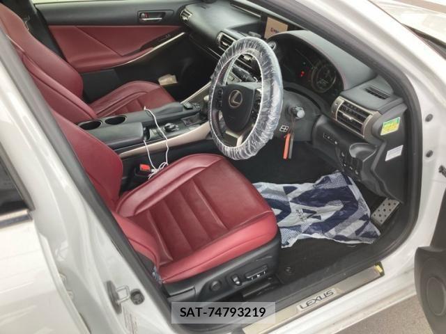 Lexus IS 2013-10 7059251-15