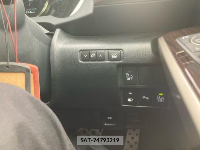Lexus IS 2013-10 7059251-16