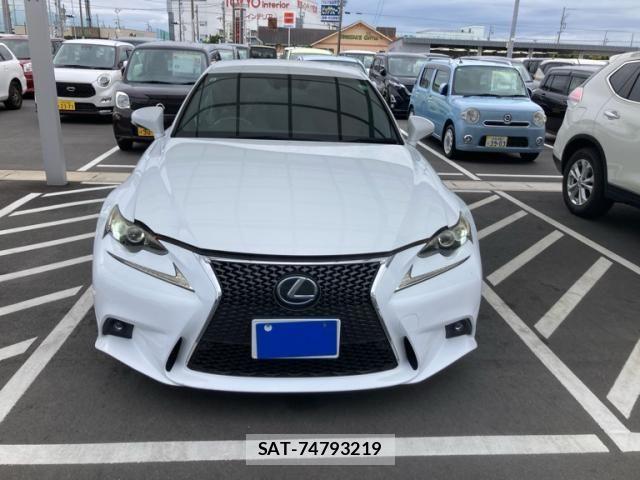 Lexus IS 2013-10 7059251-1