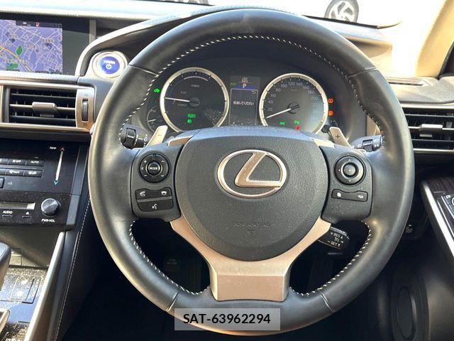 Lexus IS 2013-11 7059246-9