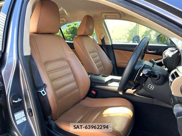 Lexus IS 2013-11 7059246-10