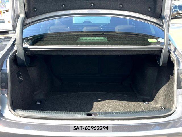 Lexus IS 2013-11 7059246-12