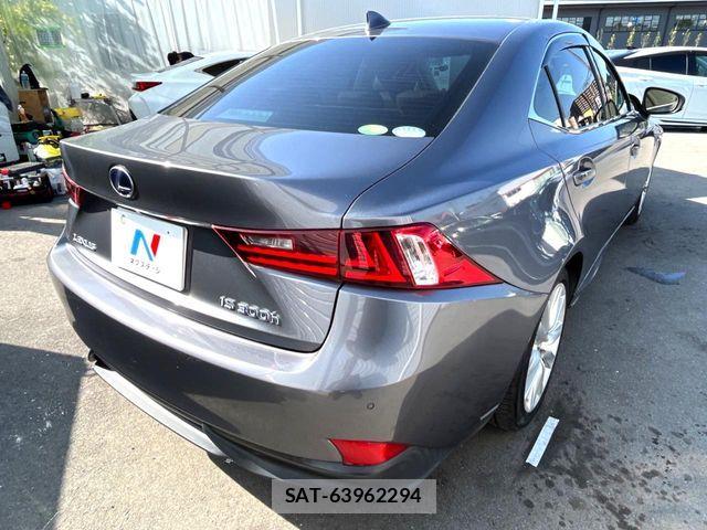 Lexus IS 2013-11 7059246-18