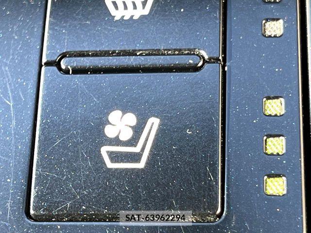 Lexus IS 2013-11 7059246-6