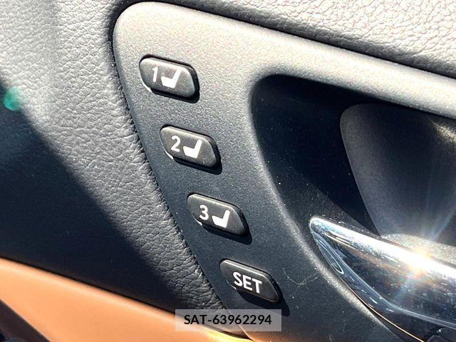 Lexus IS 2013-11 7059246-7