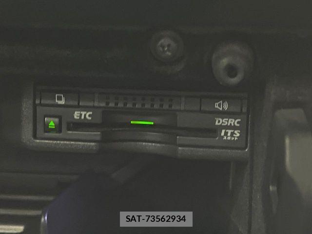 Lexus IS 2013-06 7059248-5