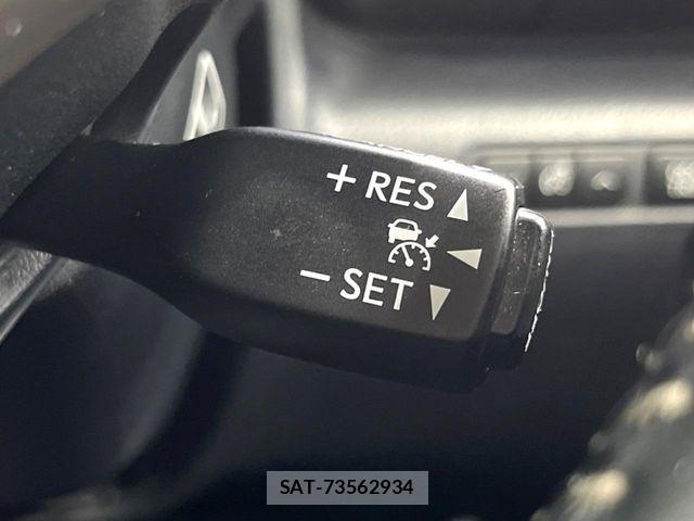 Lexus IS 2013-06 7059248-6