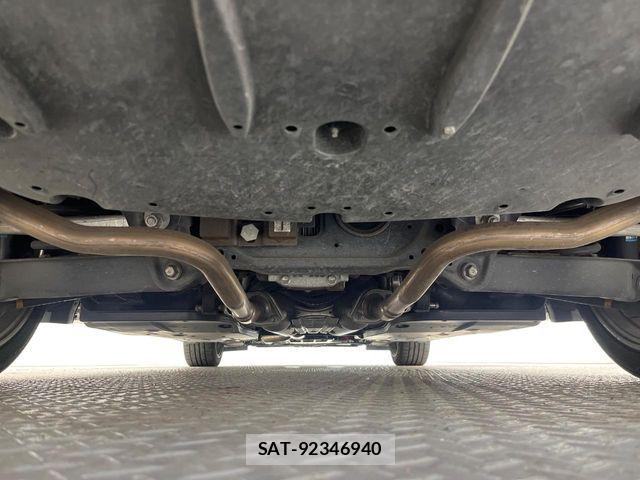 Lexus IS 2017-01 7059243-18