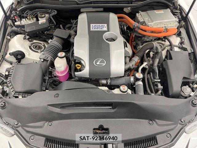 Lexus IS 2017-01 7059243-19