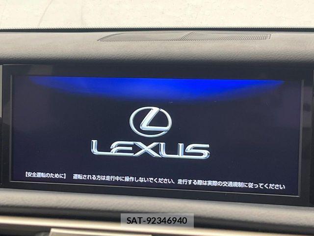 Lexus IS 2017-01 7059243-4