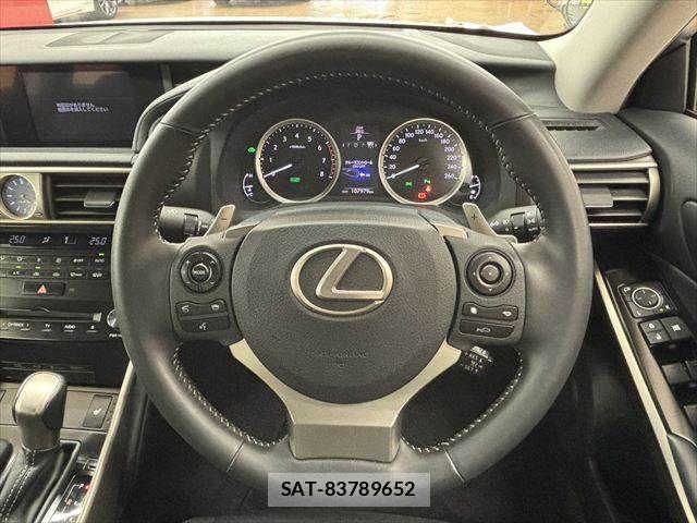 Lexus IS 2013-08 7059250-9