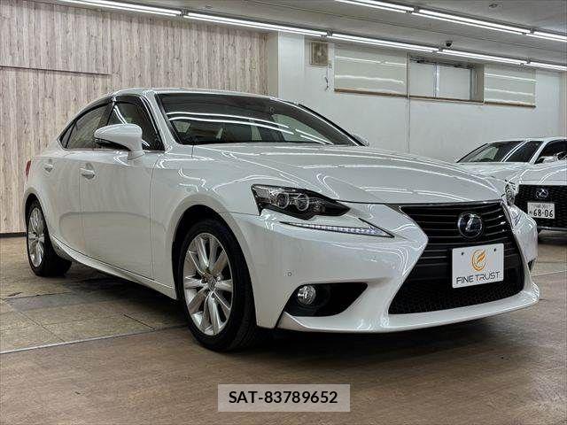 Lexus IS 2013-08 7059250-14