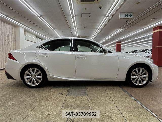 Lexus IS 2013-08 7059250-15