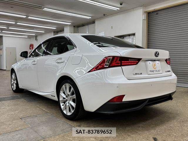Lexus IS 2013-08 7059250-18