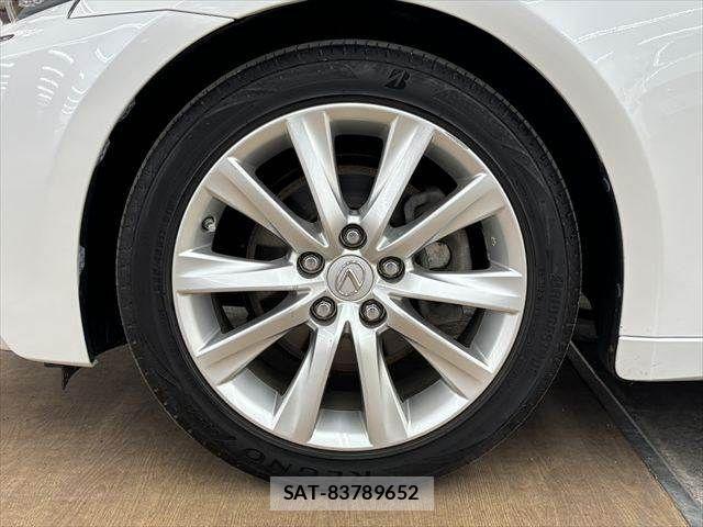 Lexus IS 2013-08 7059250-28