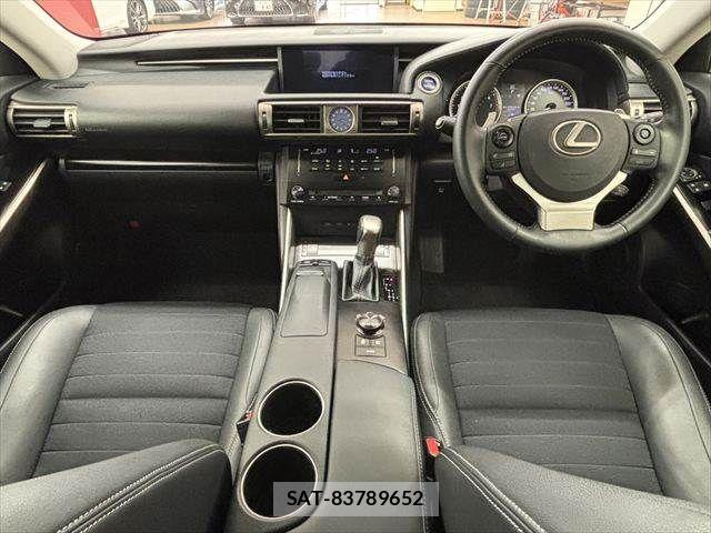 Lexus IS 2013-08 7059250-2