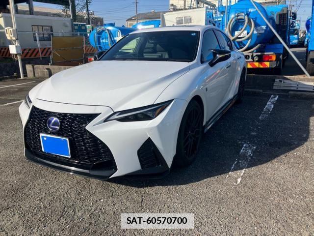Lexus IS 2022-01 7059242-0