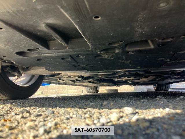 Lexus IS 2022-01 7059242-17