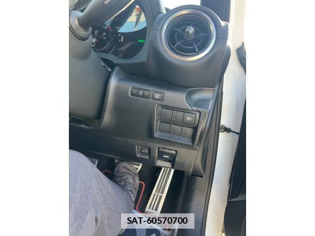 Lexus IS 2022-01 7059242-21