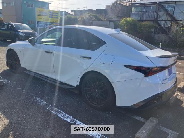 Lexus IS 2022-01 7059242-4