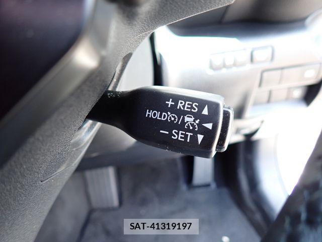 Lexus IS 2023-06 7220950-12