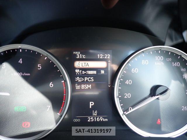 Lexus IS 2023-06 7220950-14
