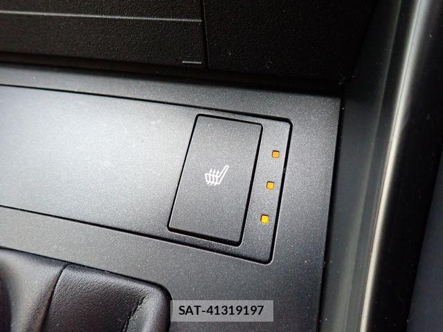 Lexus IS 2023-06 7220950-22