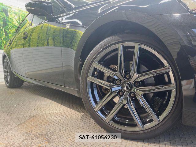 Lexus IS 2018-10 7220934-12