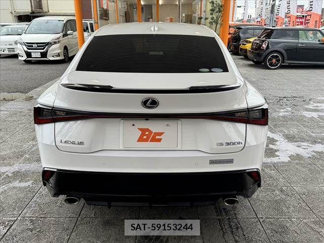 Lexus IS 2020-12 7220939-13