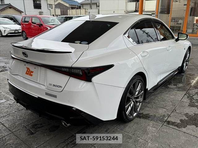 Lexus IS 2020-12 7220939-14