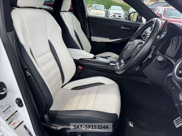 Lexus IS 2020-12 7220939-27