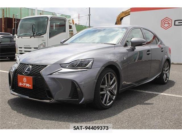 Lexus IS 2017-01 7220935-9
