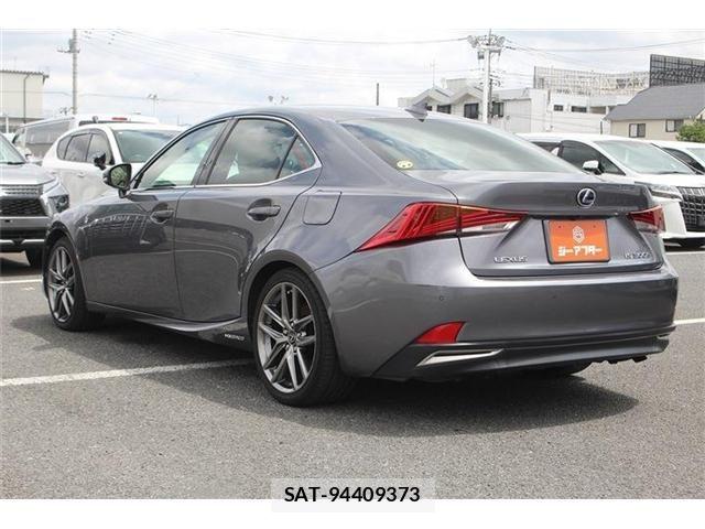 Lexus IS 2017-01 7220935-11