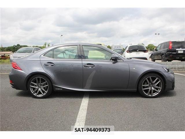 Lexus IS 2017-01 7220935-14