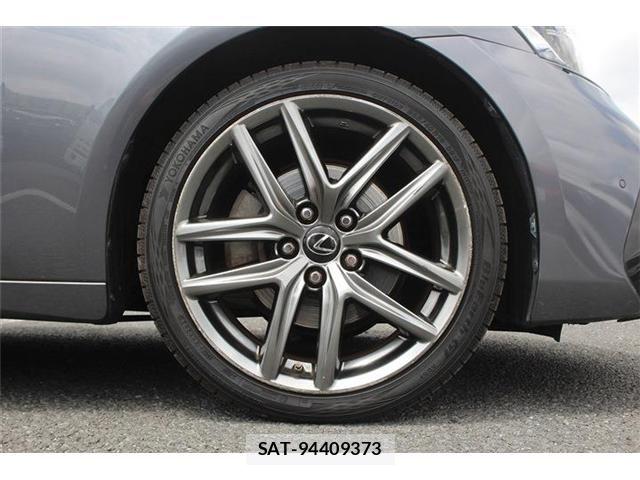 Lexus IS 2017-01 7220935-15