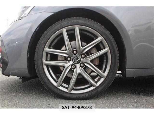 Lexus IS 2017-01 7220935-16