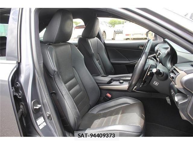 Lexus IS 2017-01 7220935-21