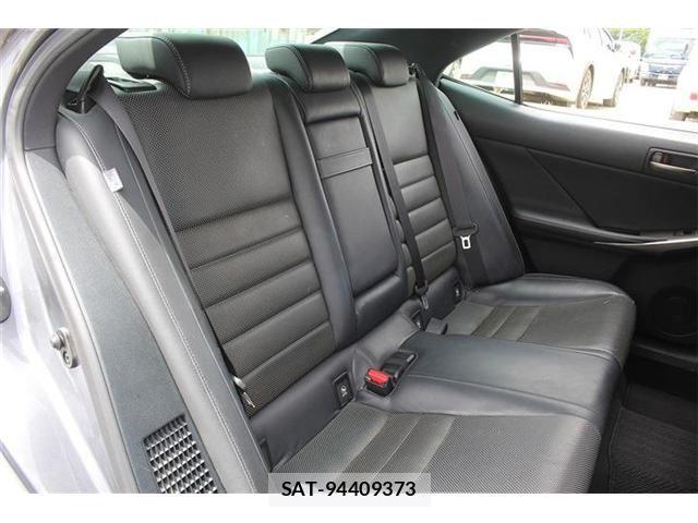 Lexus IS 2017-01 7220935-22