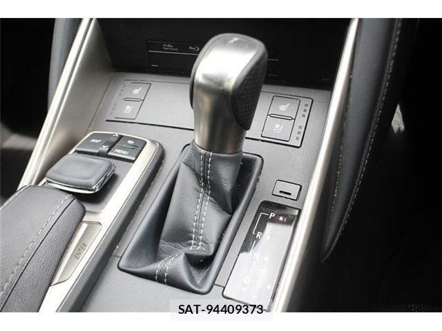 Lexus IS 2017-01 7220935-27