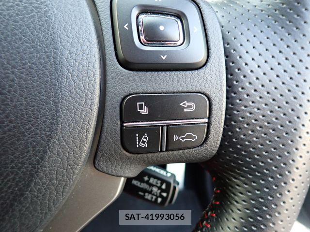 Lexus IS 2017-09 7220936-13