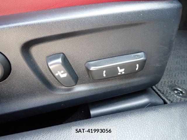 Lexus IS 2017-09 7220936-25