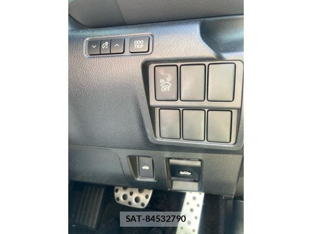 Lexus IS 2013-10 7220921-21