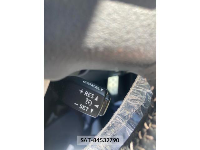 Lexus IS 2013-10 7220921-23