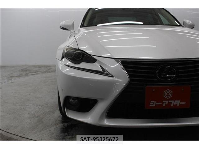 Lexus IS 2014-01 7220922-10