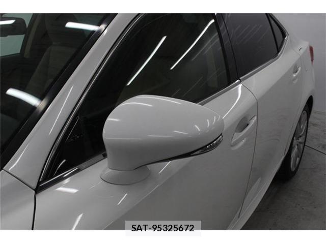 Lexus IS 2014-01 7220922-16
