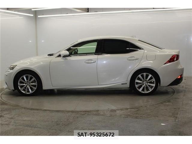 Lexus IS 2014-01 7220922-7