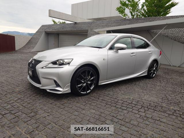 Lexus IS 2014-02 7220924-1